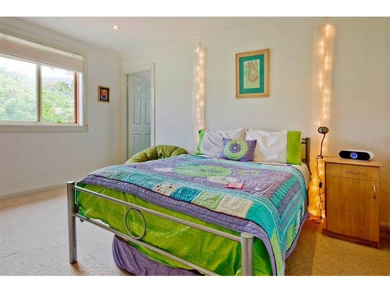 8 McCauley Street, Thirroul NSW 2515