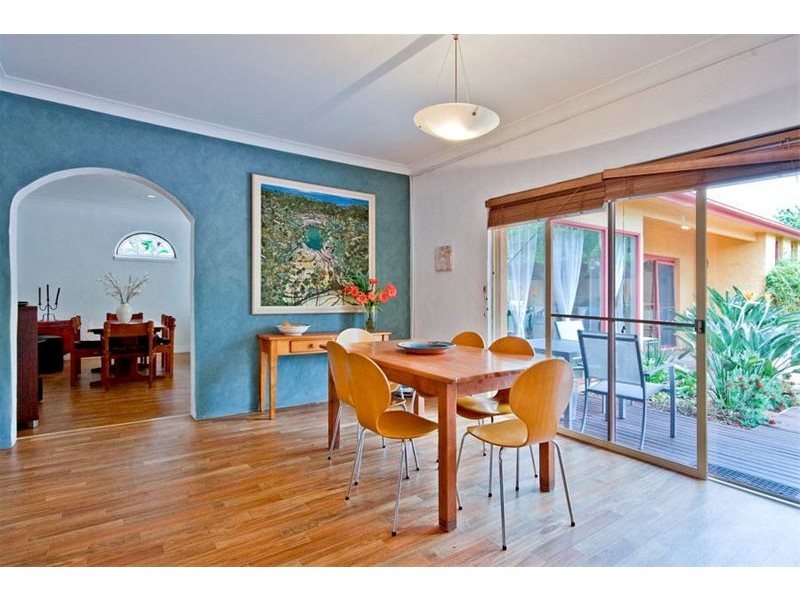8 McCauley Street, Thirroul NSW 2515