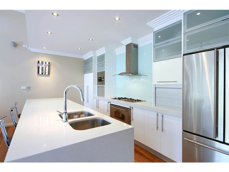 35 The Esplanade, Thirroul NSW 2515