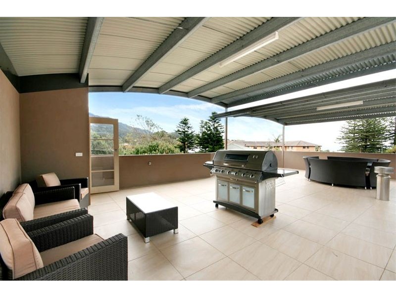 35 The Esplanade, Thirroul NSW 2515