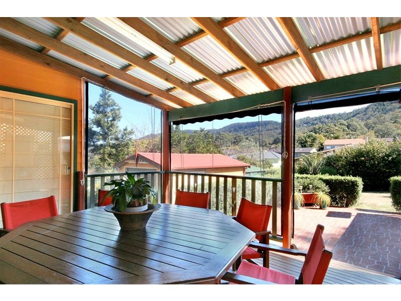 10  Hicks Road, Thirroul NSW 2515