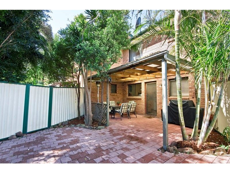 3/8  Kiandra Road, Woonona NSW 2517
