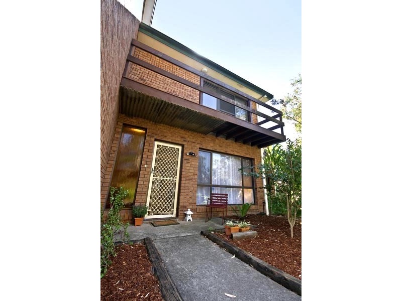 3/8  Kiandra Road, Woonona NSW 2517