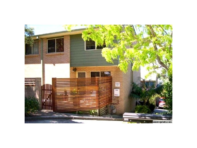 2/25  Soudan Street, Thirroul NSW 2515