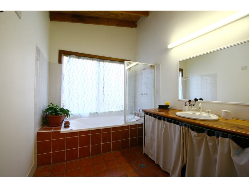 4 Alanson, Bulli NSW 2516