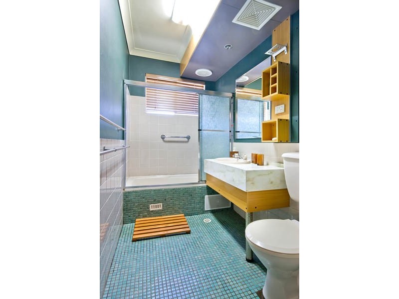 9/17  Henley Road, Thirroul NSW 2515