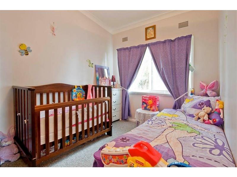 63  Princes Highway, Thirroul NSW 2515