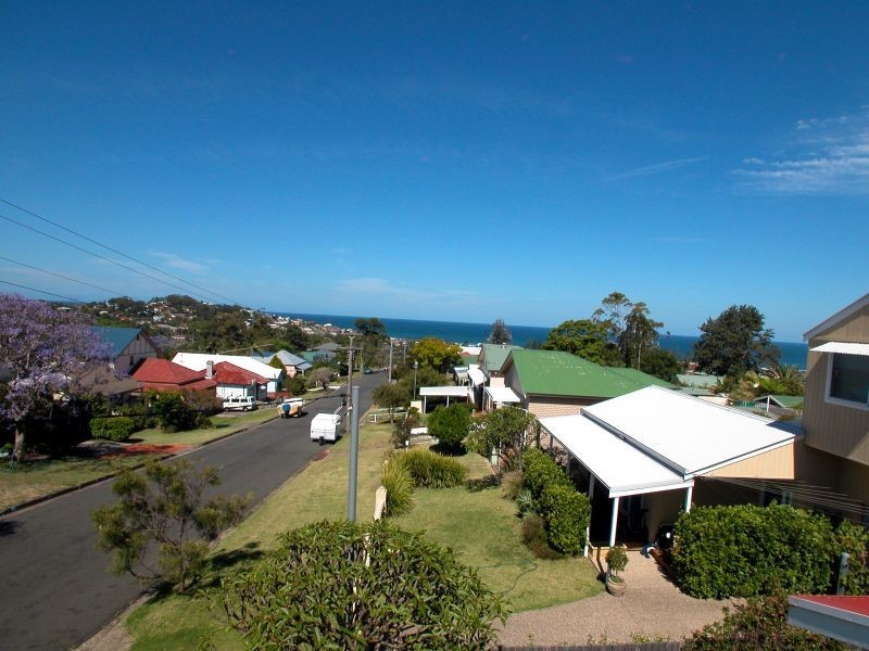30 The Waves, Thirroul NSW 2515