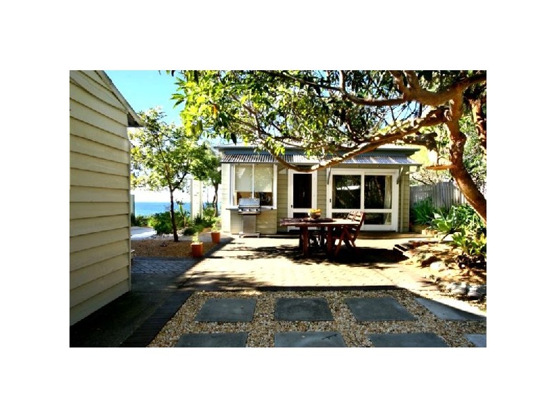 4 Lawrence Hargrave Drive, Austinmer NSW 2515