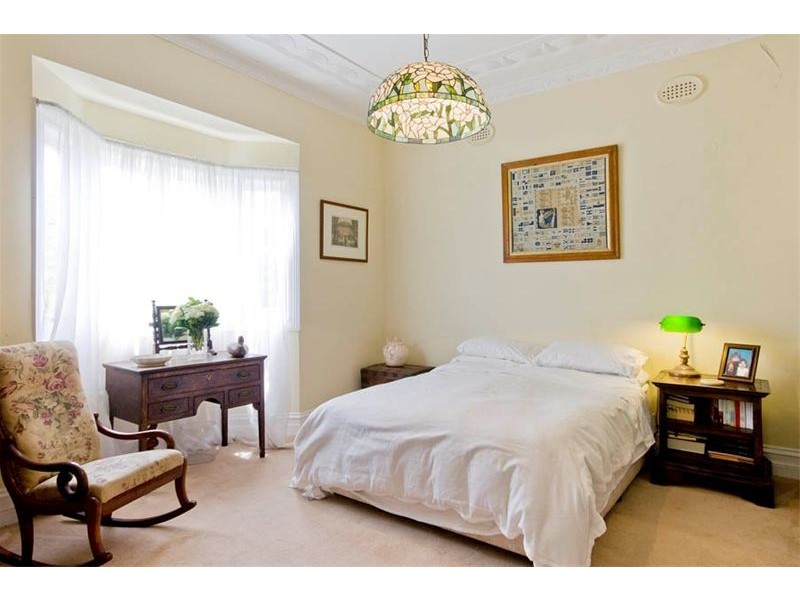 9 Woodland Avenue, Thirroul NSW 2515