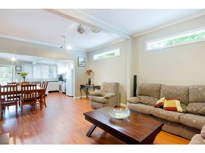 27 Redman Avenue, Thirroul NSW 2515