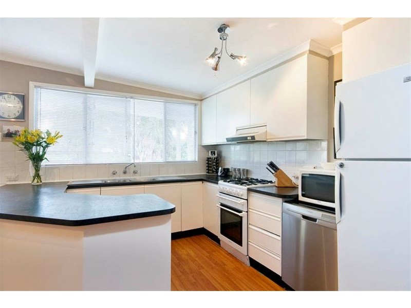 27 Redman Avenue, Thirroul NSW 2515