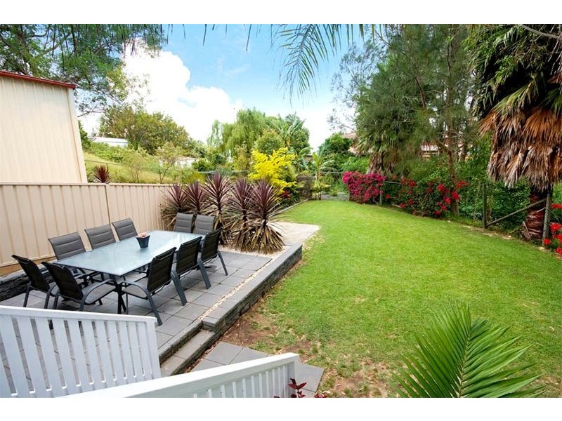 27 Redman Avenue, Thirroul NSW 2515