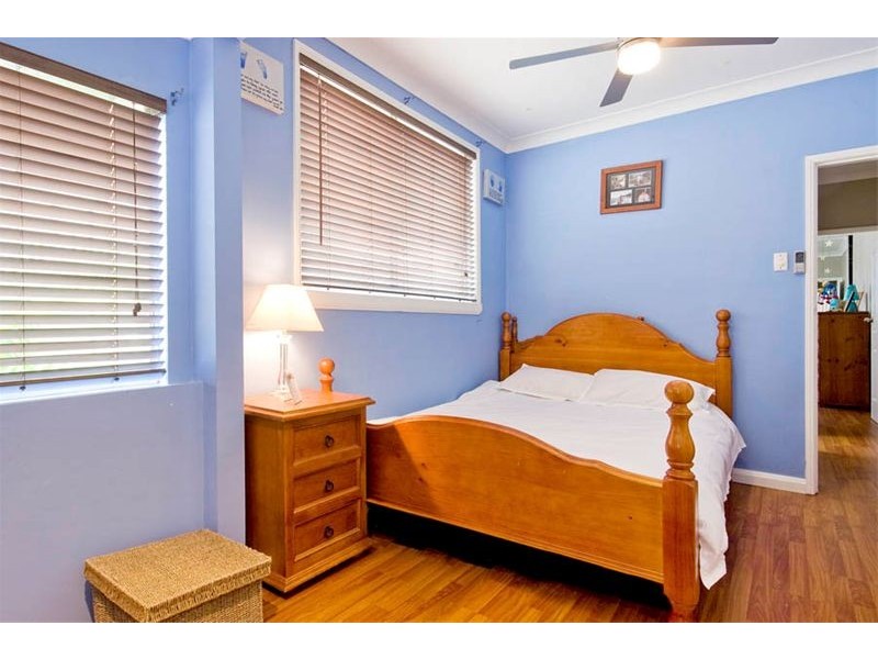 27 Redman Avenue, Thirroul NSW 2515