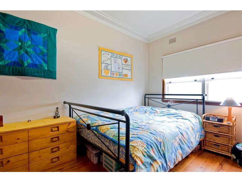 5 Virginia Terrace, Thirroul NSW 2515