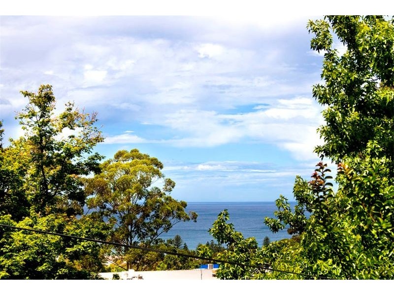 25  Treetop Glen, Thirroul NSW 2515