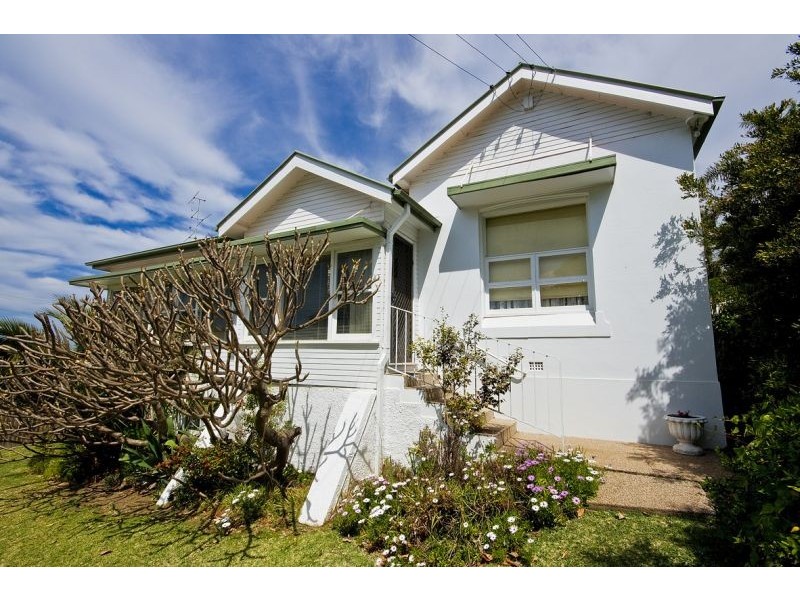 6  Oceana Parade, Austinmer NSW 2515