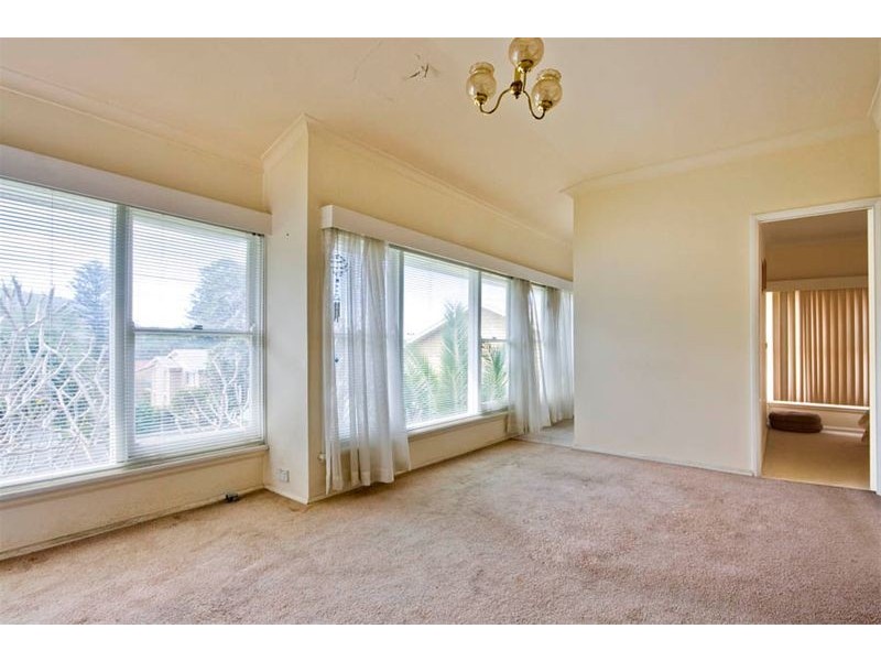 6  Oceana Parade, Austinmer NSW 2515