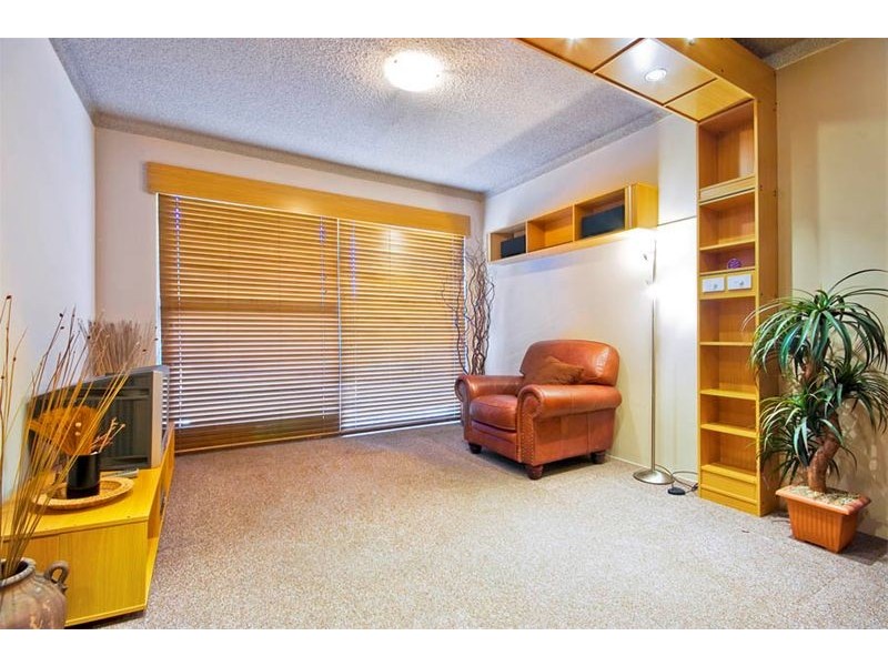 9/17  Henley Road, Thirroul NSW 2515