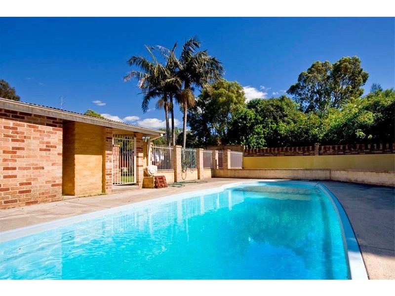 17  Austin Street, Woonona NSW 2517