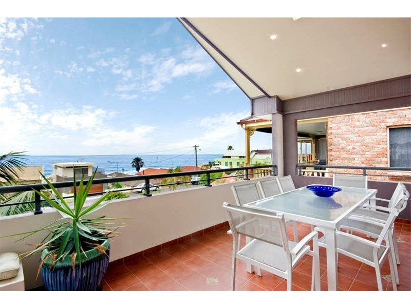 753 Lawrence Hargrave Drive, Coledale NSW 2515