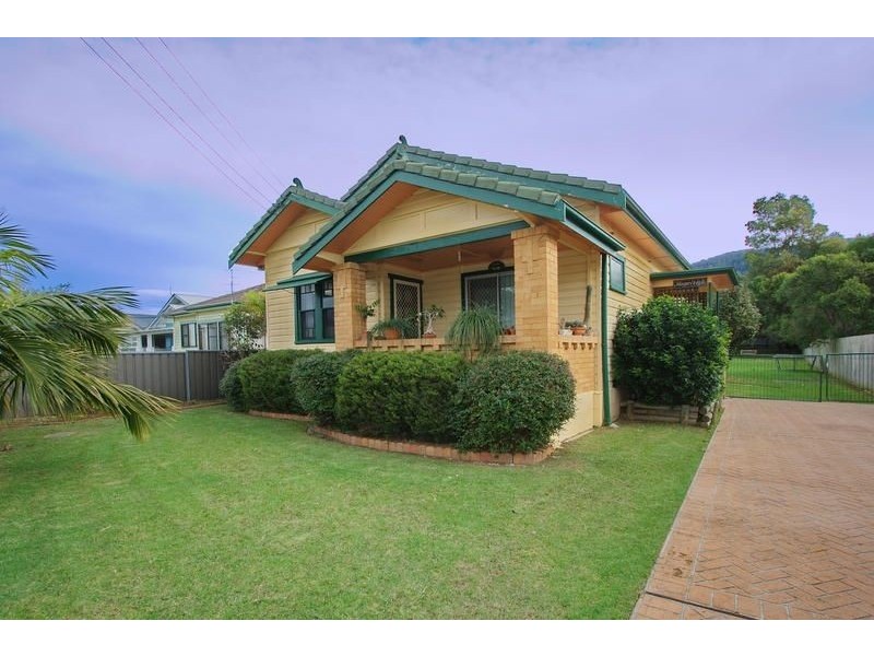 11  Hewitts Avenue, Thirroul NSW 2515