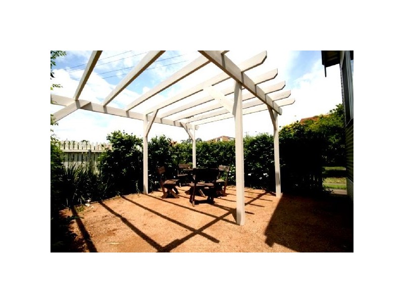 4/246  Lawrence Hargrave Drive, Thirroul NSW 2515