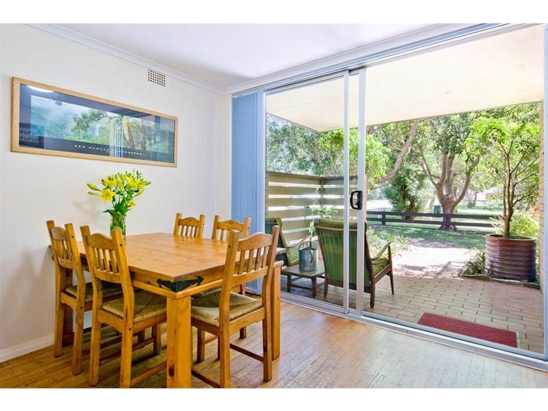 1/17  Henley Road, Thirroul NSW 2515