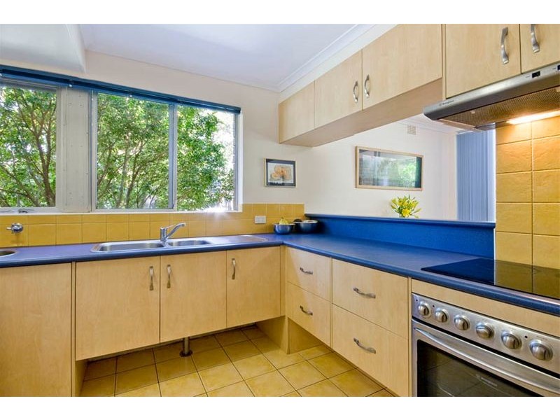 1/17  Henley Road, Thirroul NSW 2515