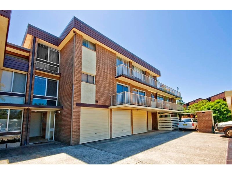 1/17  Henley Road, Thirroul NSW 2515