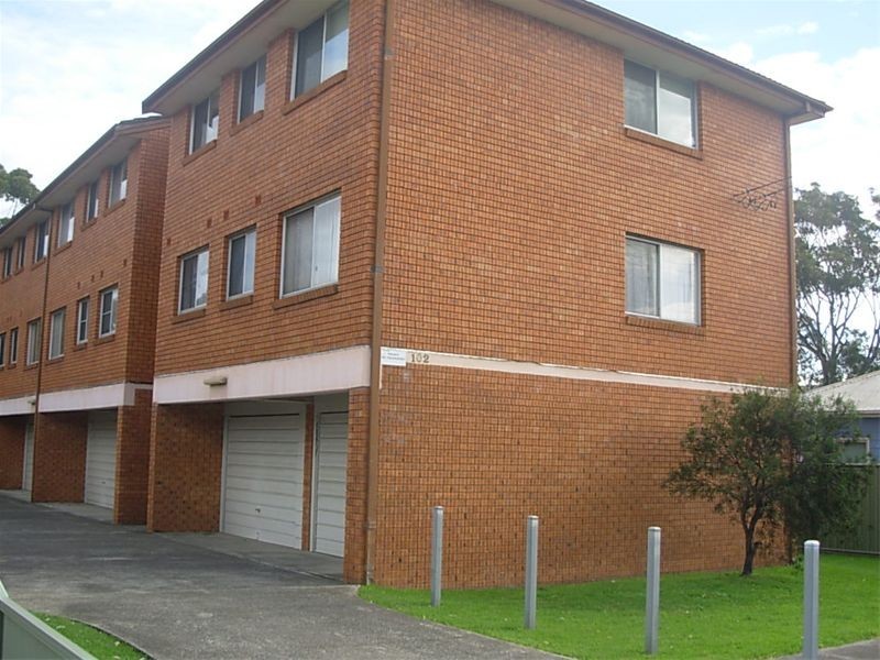 1/102  Cawley Road, Corrimal NSW 2518