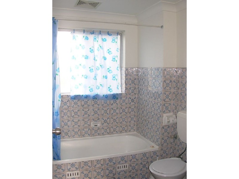 1/102  Cawley Road, Corrimal NSW 2518