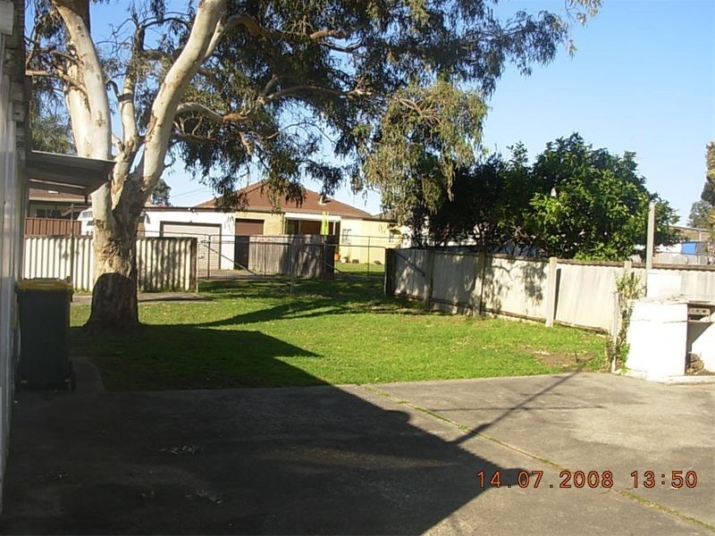 5  Bond Street, Bellambi NSW 2518