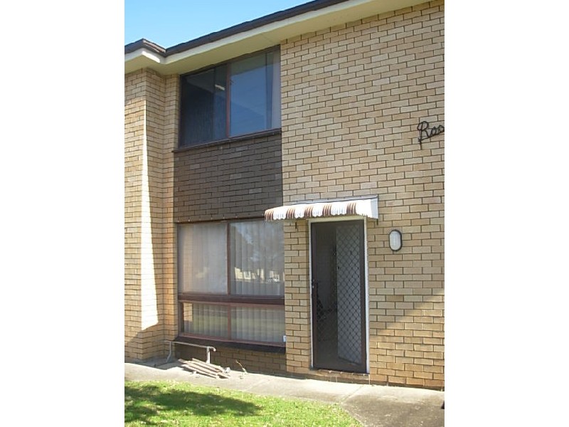 2/1  The Avenue, Bellambi NSW 2518