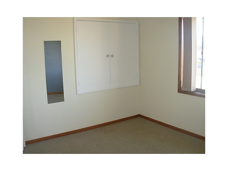 2/1  The Avenue, Bellambi NSW 2518