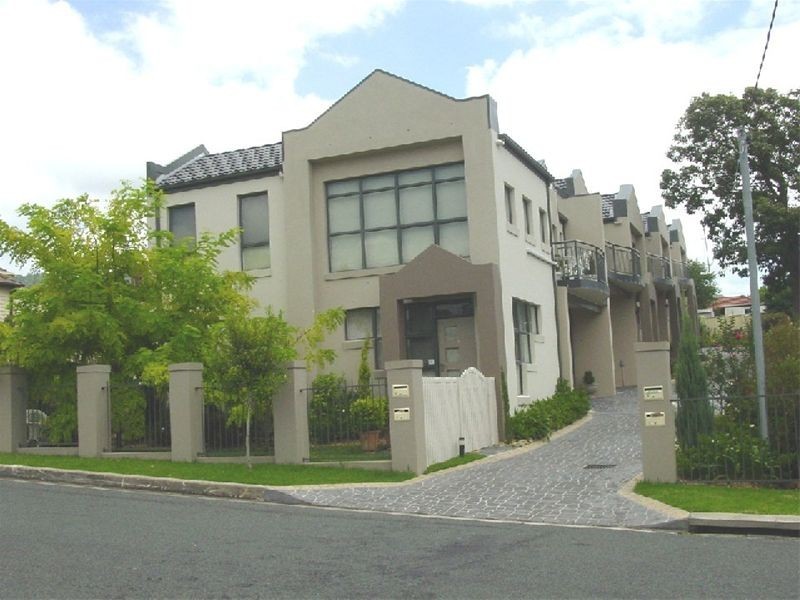 3/6  Barker Street, Balgownie NSW 2519