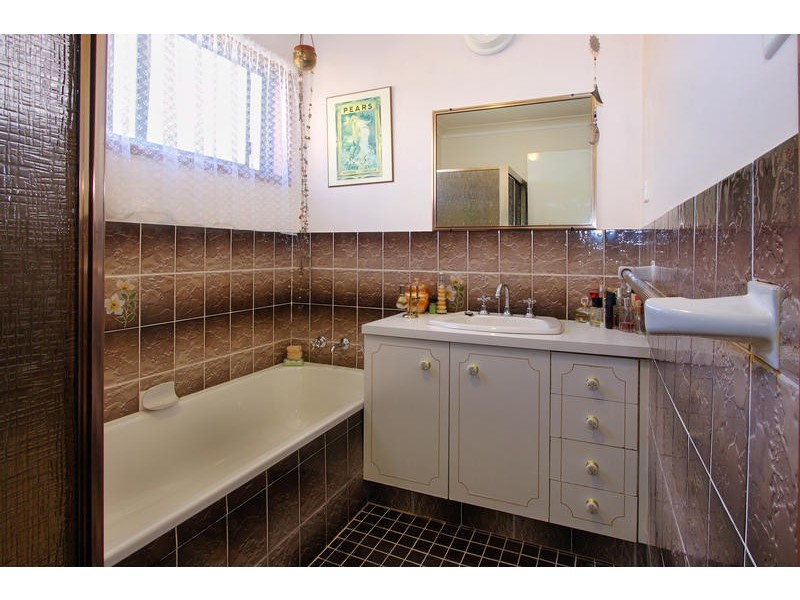 4  Lawson Street, Fairy Meadow NSW 2519