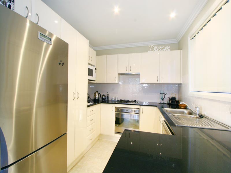4/6  Barker Street, Balgownie NSW 2519