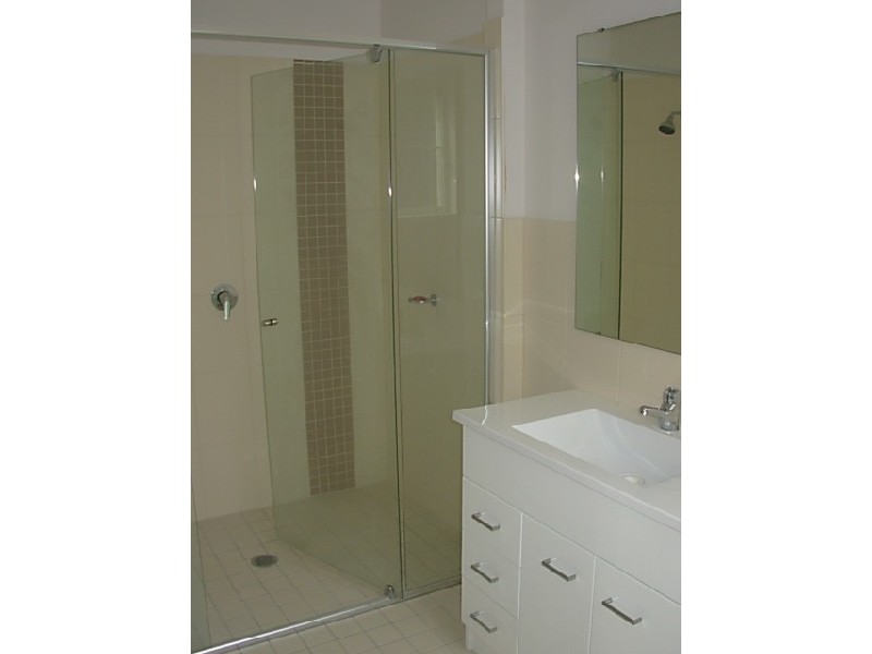 6/10  Balgownie Road, Balgownie NSW 2519