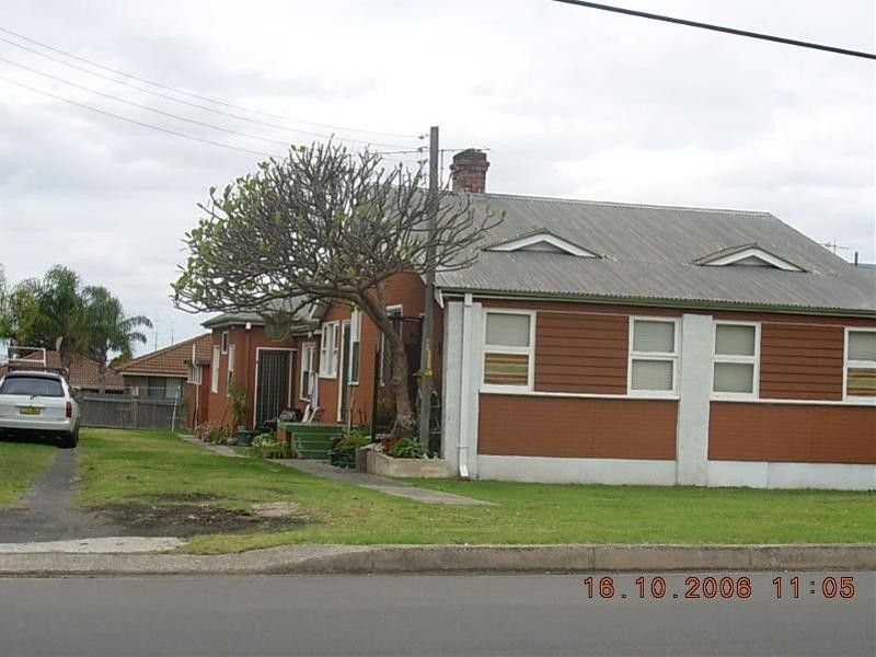 4/33  Russell Street, Balgownie NSW 2519