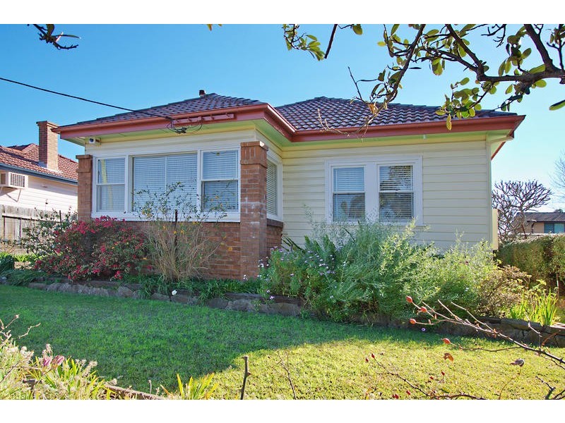 32   Smith Street, Fairy Meadow NSW 2519