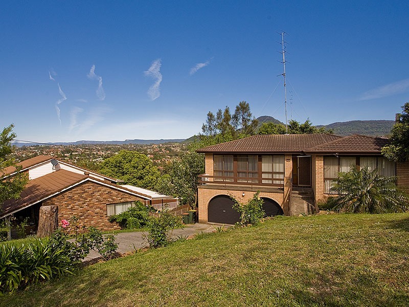 42   Springfield Avenue, Figtree NSW 2525