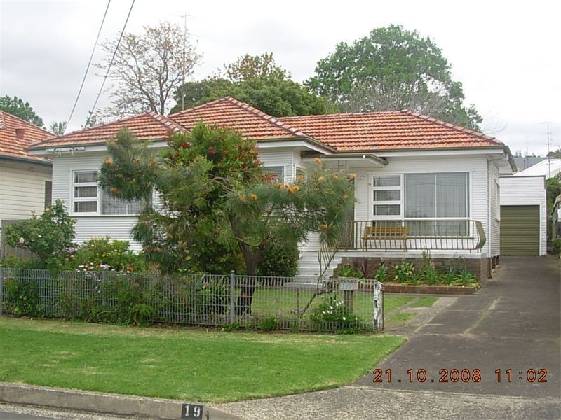 19  McGrath Street, Fairy Meadow NSW 2519