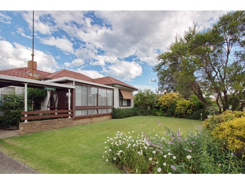 15  Ziems Avenue, Towradgi NSW 2518