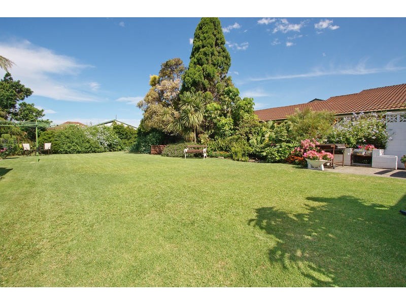 15  Ziems Avenue, Towradgi NSW 2518