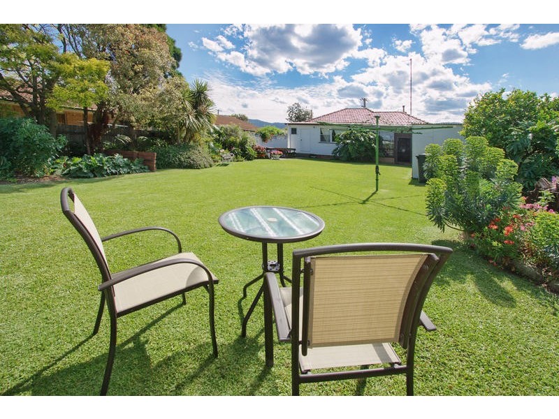 15  Ziems Avenue, Towradgi NSW 2518