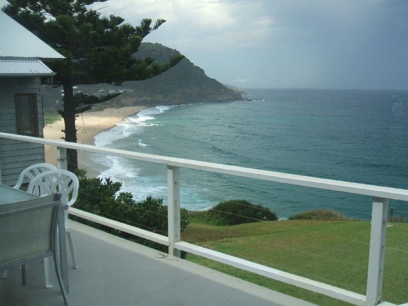 15 Kallaroo Avenue, Stanwell Park NSW 2508