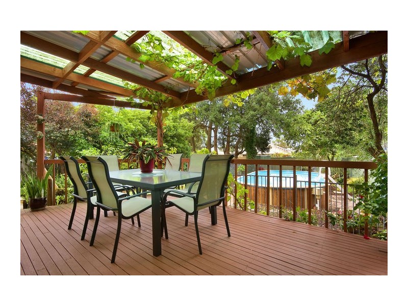 13 Rosebery Street, Heathcote NSW 2233