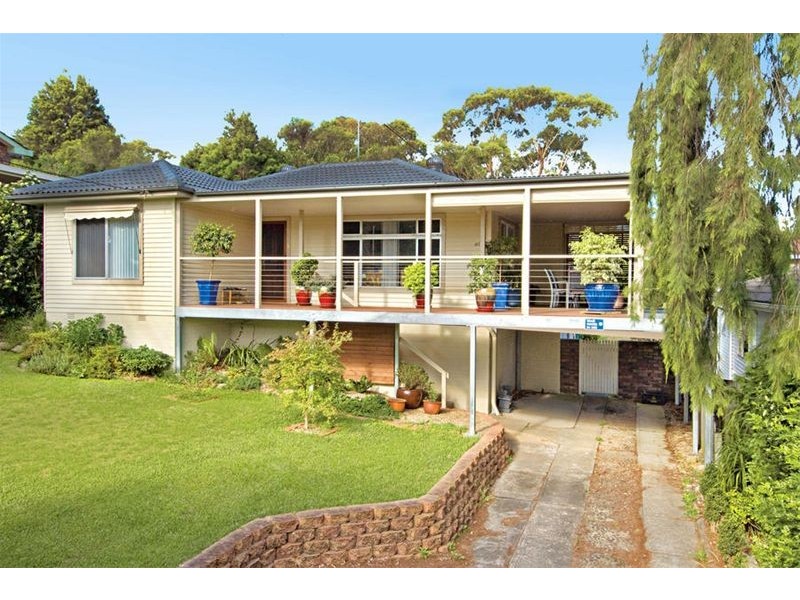8 Junction Road, Heathcote NSW 2233