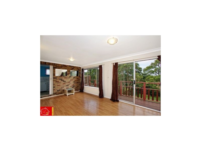 15 Mountain Avenue, Woonona NSW 2517